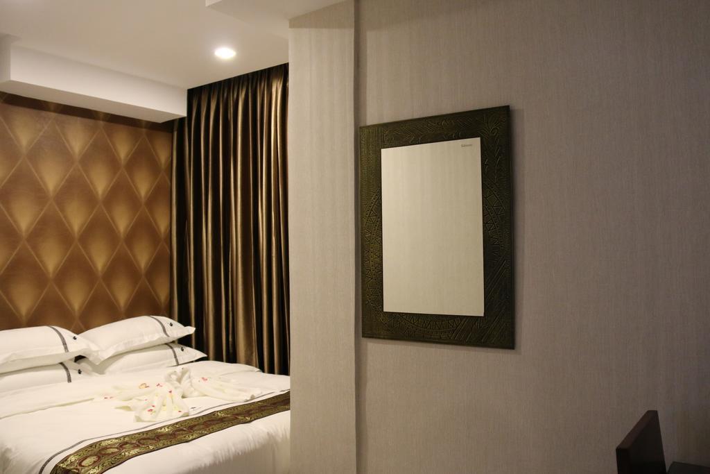 8Day Hotel Yangon Camera foto