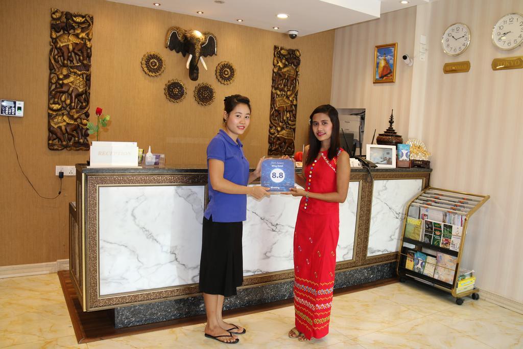 8Day Hotel Yangon Esterno foto