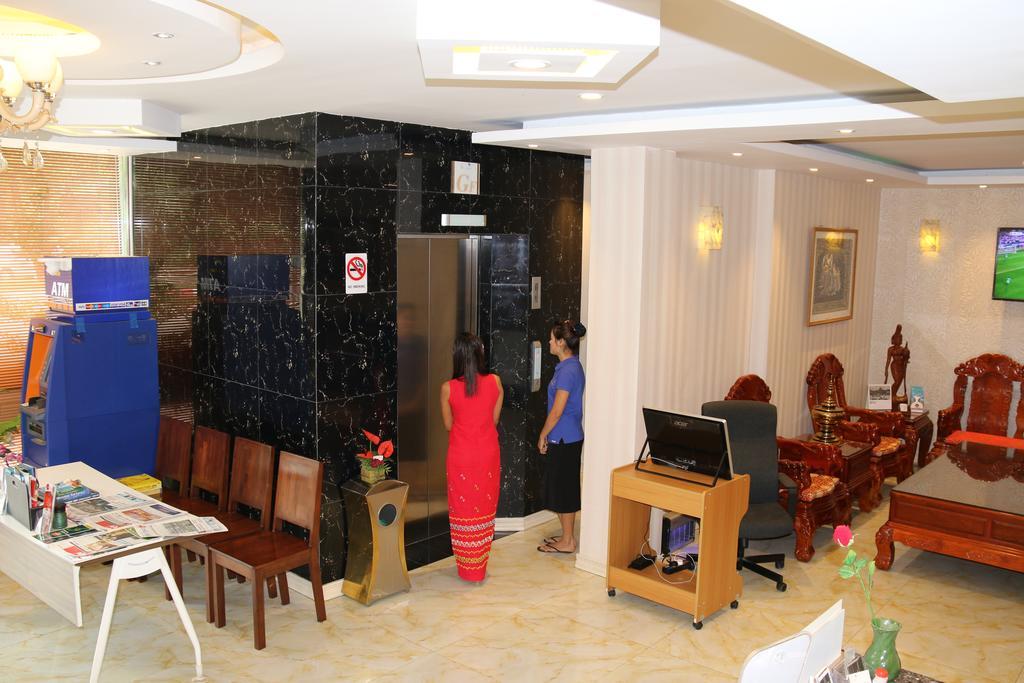 8Day Hotel Yangon Esterno foto
